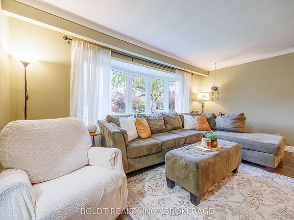 3rd image of 48 Nello St