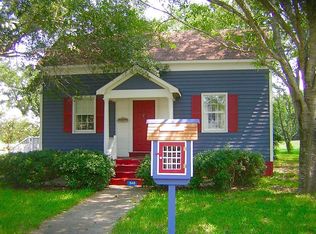 648 Taylor St, New Ulm, TX 78950