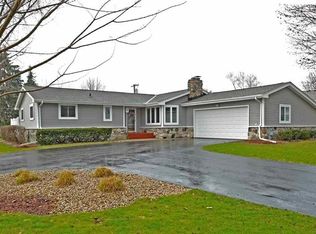 602 5th St, Waunakee, WI 53597