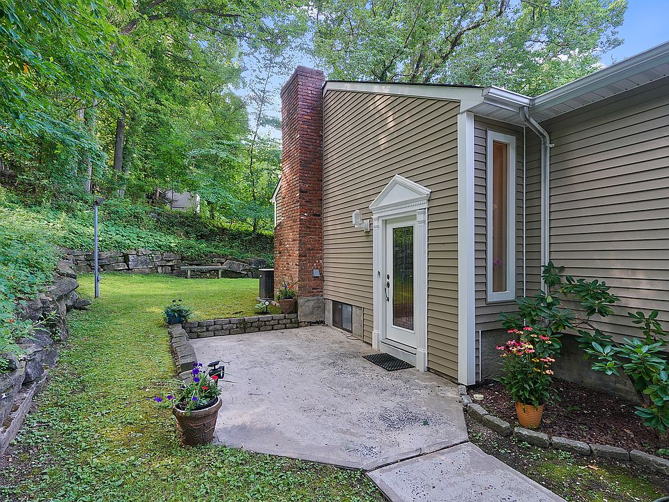1st image of 47 Bonaventure Ave