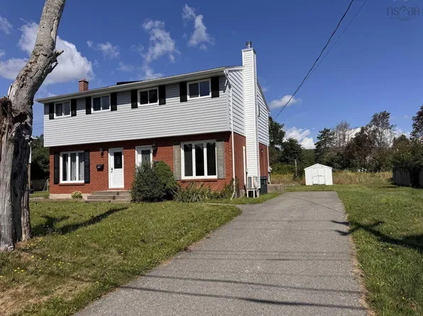 58B Maclellan St, Antigonish, NS B2G 2P2