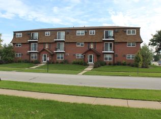5830 W 87th St, Burbank, IL 60459