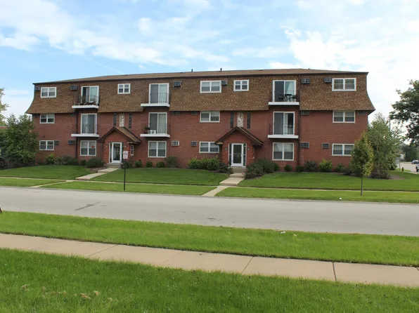 5830 W 87th St, Burbank, IL 60459