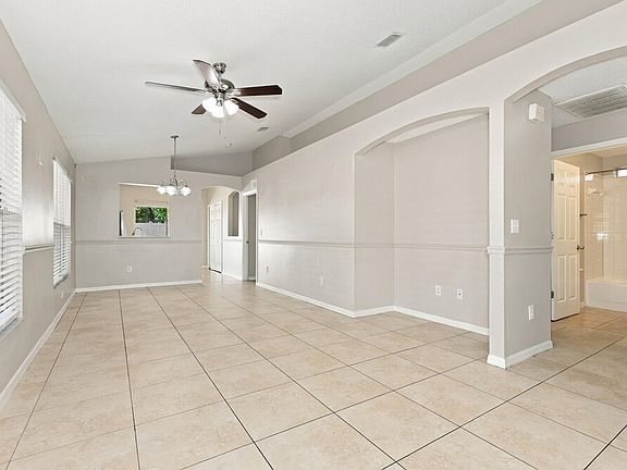 3rd image of 28709 Seashell Ct