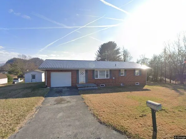172 Sunrise Dr, Elizabethton, TN 37643