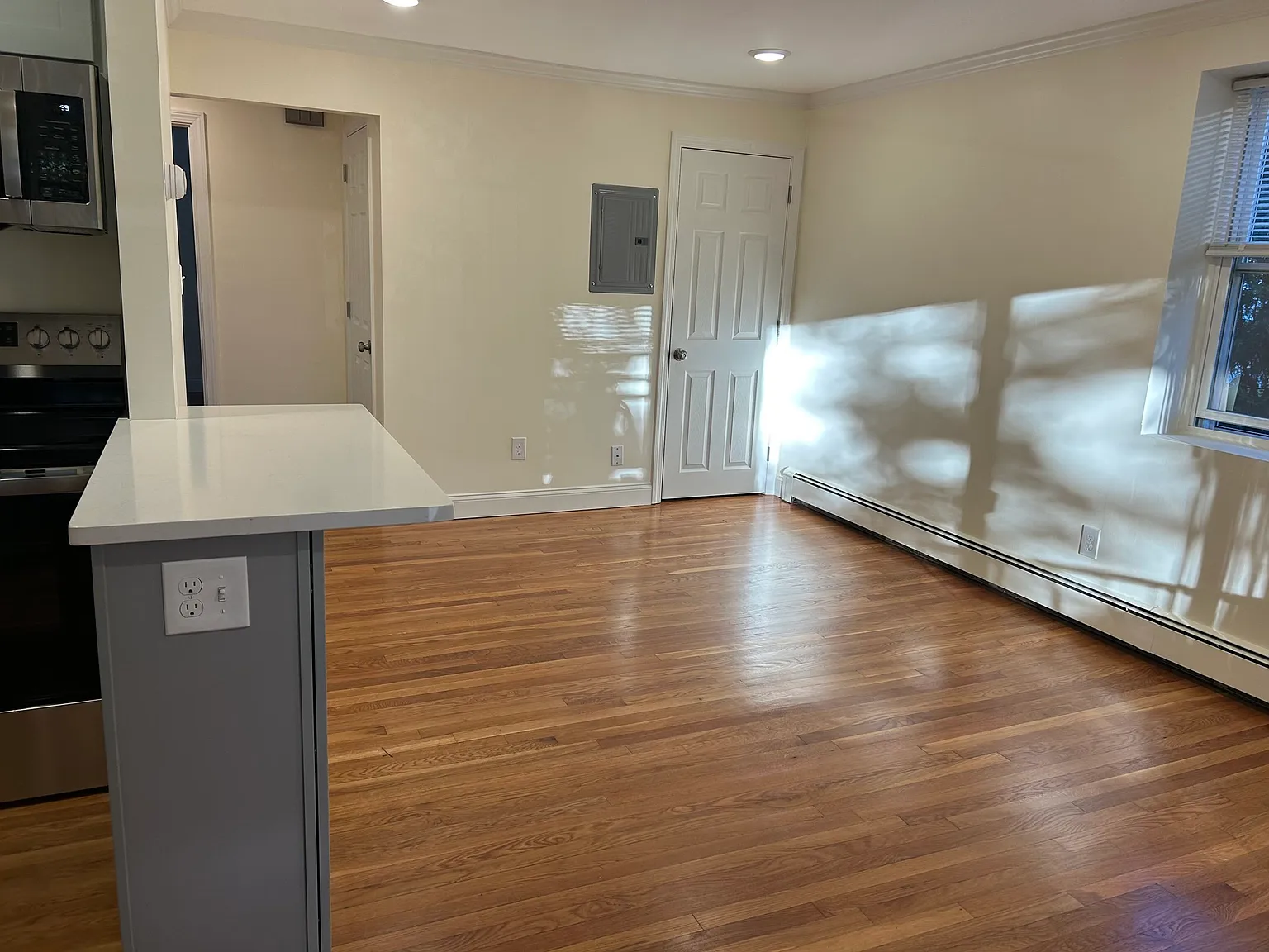 1 bed, 1.0 bath, $2,250 — Photo 3