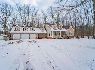 228 Papillon Dr, Valparaiso, IN 46385