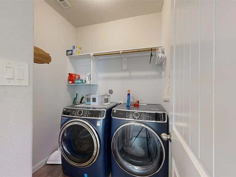 963 Harper Ln — Photo 22