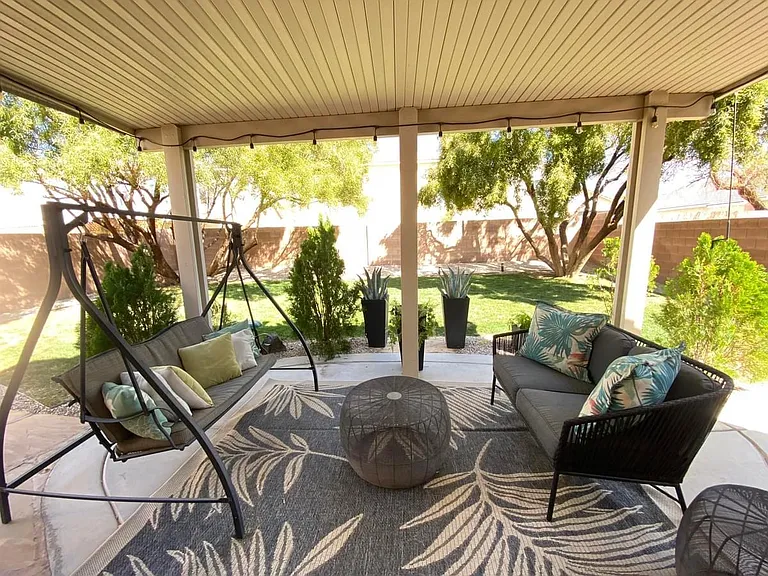 6261 Highland Gardens Dr — Photo 10
