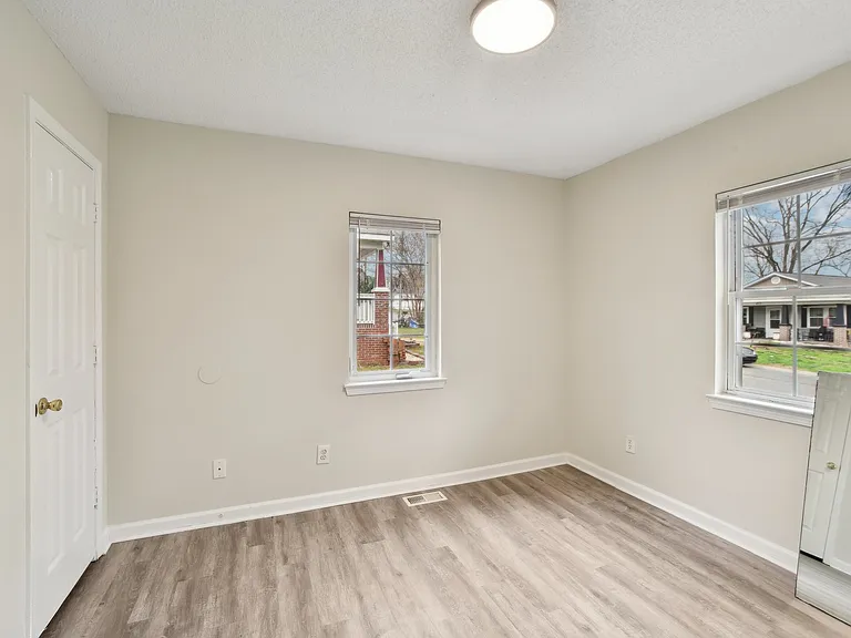 426 Jones St — Photo 7