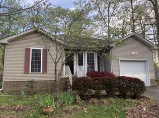 110 Black Oak Dr, Dickson, TN 37055