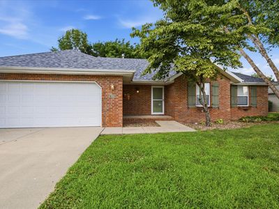 904 E Waterford Boulevard, Ozark, MO, 65721