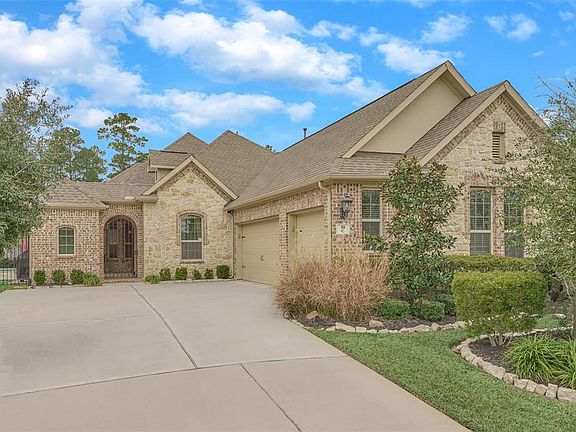 2nd image of 39 Overland Heath Dr