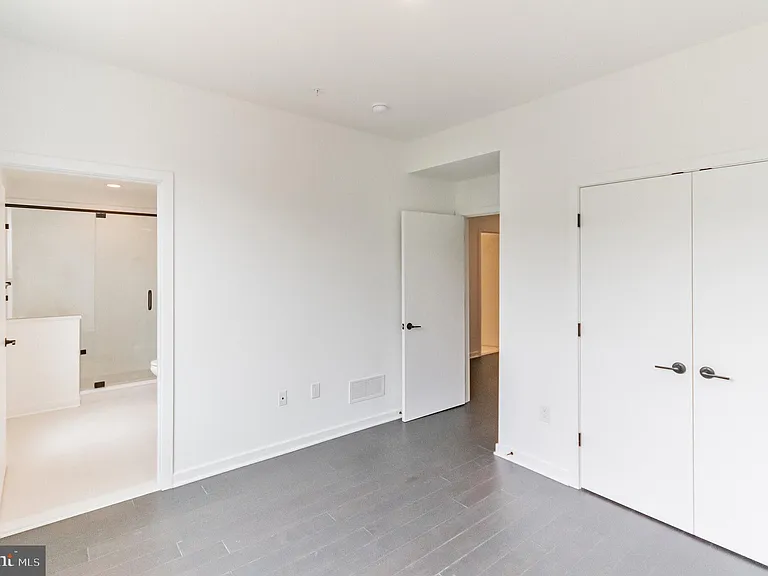 3111 Parkview Walk — Photo 21