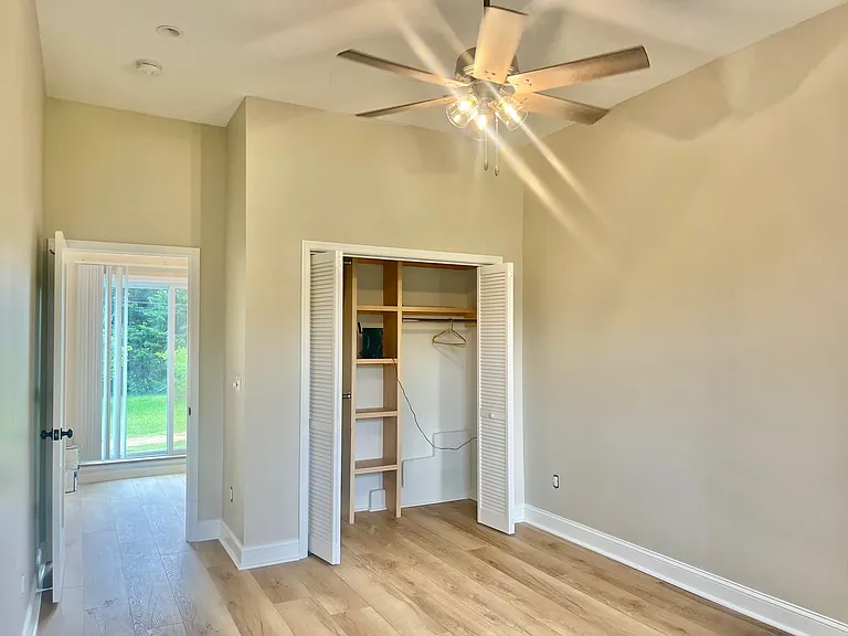 132 S Eastview Ave — Photo 13