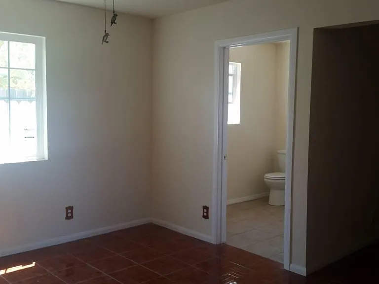 206 W Cedar Ave #GUEST HOUSE — Photo 7