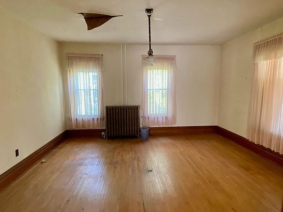5th image of 312 S 11th St