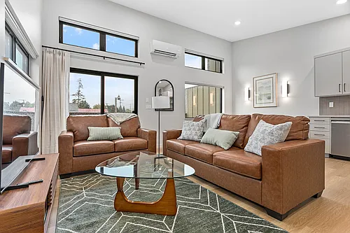 2517 Vallette St #101 Photo 1