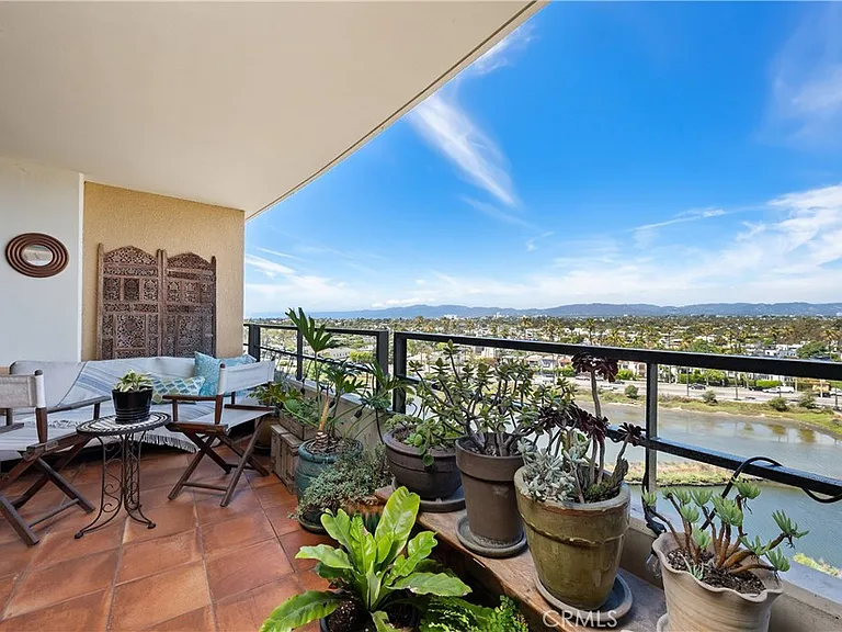 4265 Marina City Dr #511W — Photo 7