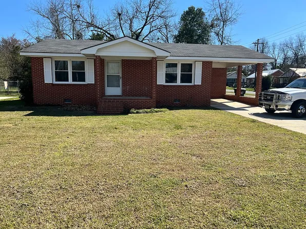 197 W Dykes St, Cochran, GA 31014
