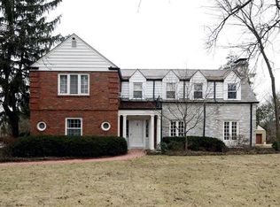 50 Fair Oaks Dr, Saint Louis, MO