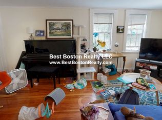 38 Gibson St #3B, Cambridge, MA 02138