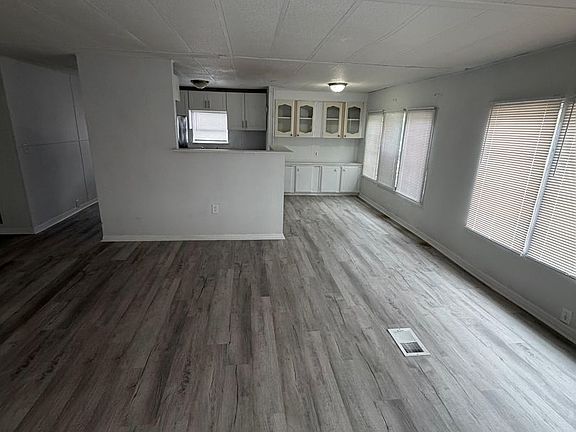 2nd image of 714 Woodland Ave Lot 2