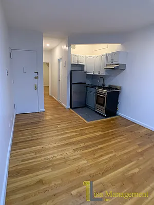 Rented by Lisa Management Inc | media 20