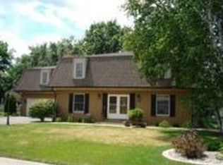 1902 Clark St, Galesburg, IL 61401