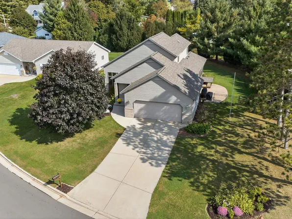 2015 Lewis St, Cross Plains, WI 53528
