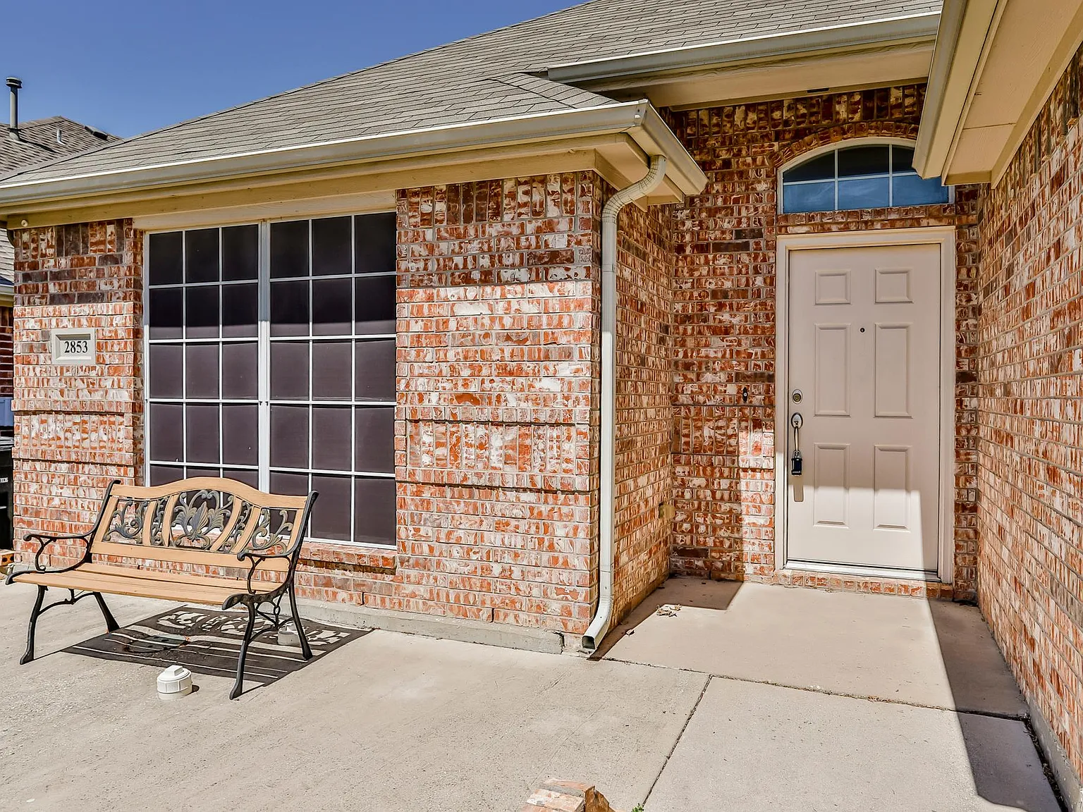 3 bed, 1457 sqft, $2,300 — Photo 3
