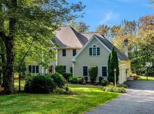 19 High St, Southborough, MA 01772
