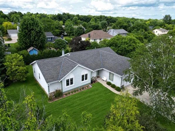 4130 W Thorncrest DRIVE, Franklin, WI 53132