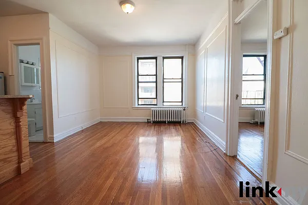 Rented by Link NY Realty | media 19