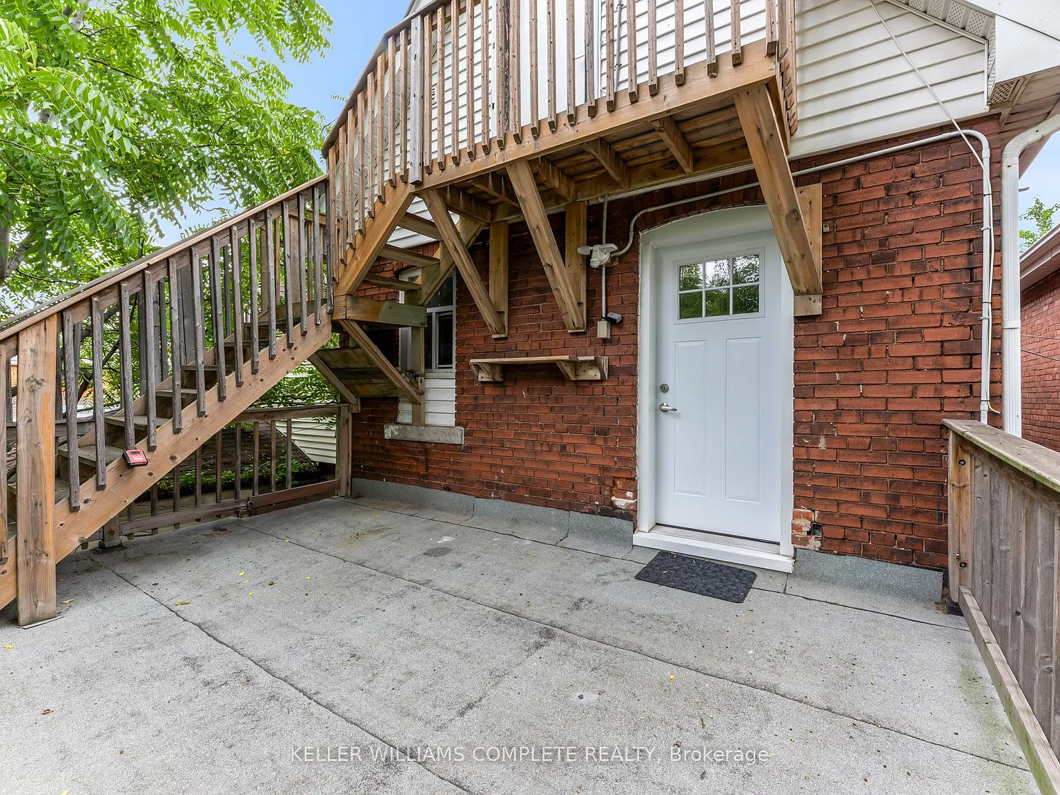 2 bed, $2,000 — Photo 2