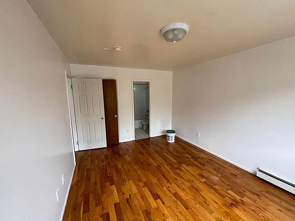 3rd image of 837 E 221st St #2