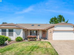1691 NE Grandhaven St, McMinnville, OR 97128