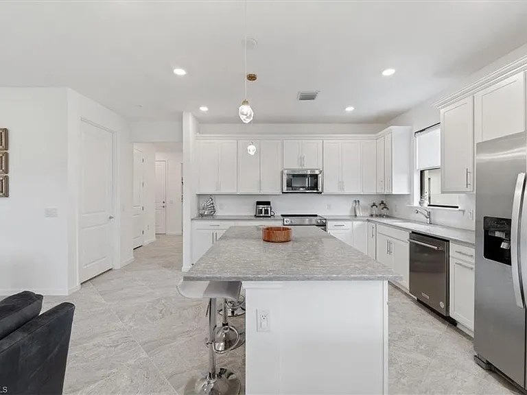 5644 Celebration Dr — Photo 16