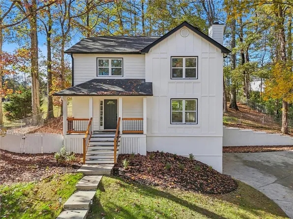 2190 Lakeway Dr, Dacula, GA 30019