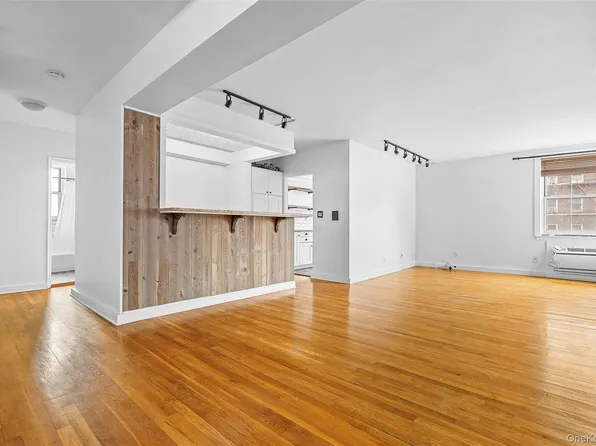 804 Bronx River Road #5A, Bronxville, NY 10708