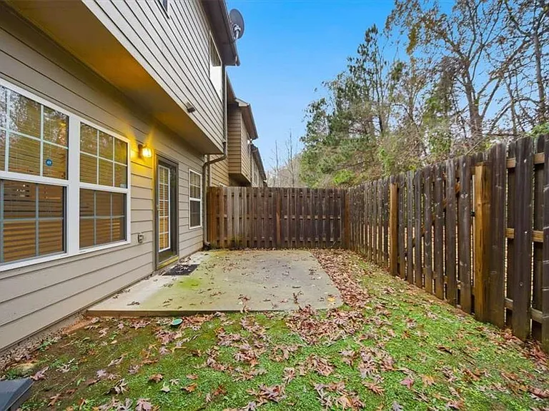 3834 Augustine Pl — Photo 40