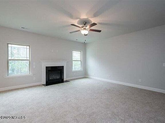 4th image of 320 Eliza Way