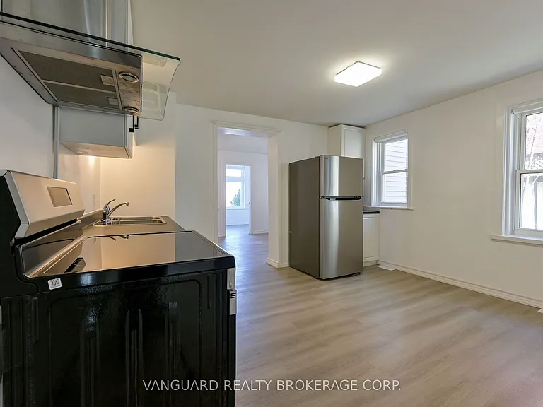 103 Mulcaster St #1 — Photo 8