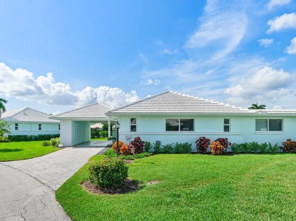 11 Slash Pine Drive, Boynton Beach, FL 33436