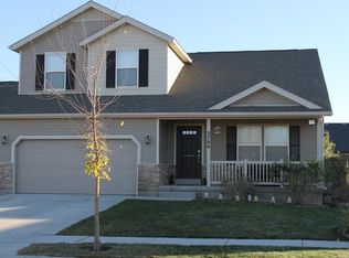 3706 E Royal Troon Dr, Eagle Mountain, UT 84005