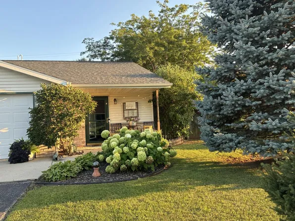 255 Ann DRIVE, Plymouth, WI 53073