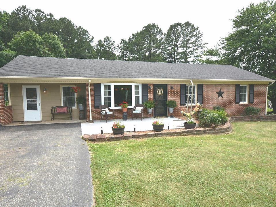 1st image of 109 Woodbine Dr