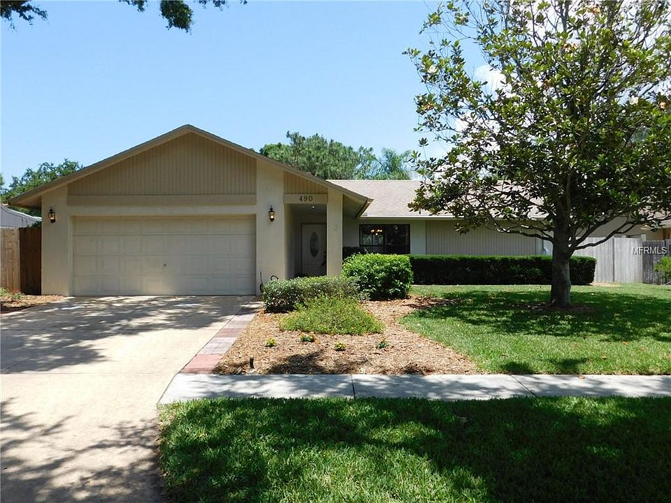 1st image of 490 Westford Cir