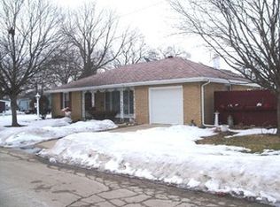 196 S Blaine Ave, Bradley, IL 60915