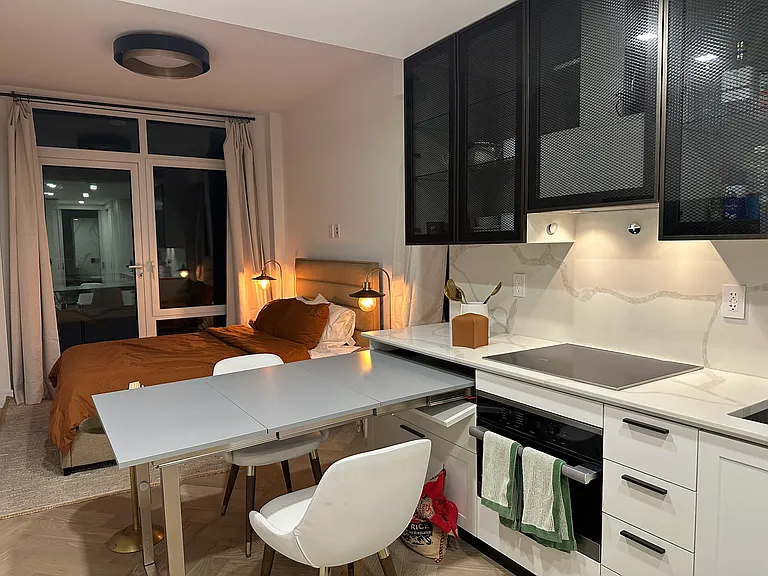 101 E 2nd St #4C — Photo 12